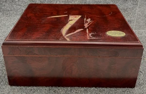 Humidor Thompson & Co I in legno di ciliegio foderato in cedro scatola per sigari con igrometro DIFETTO - Foto 1 di 12