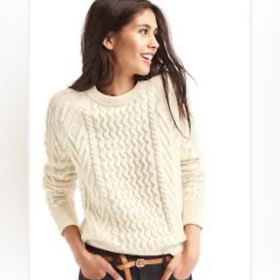 Suéter de pescador de algodón tejido con cable ondulado crema Gap para mujer. Talla M Foto 1 de 4