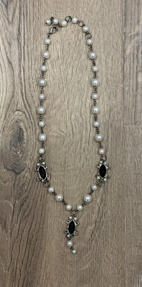  Vintage Style Pearl Necklace Silver Tone Black Stones Drop Pendant 19 - Image 1 of 1