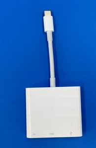 Apple USB-C Digital AV Multiport Adapter MUF82AM/A ✅ ❤️️ ✅ ❤️️ - Picture 1 of 3