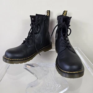 Dr. Martens 1460 Y Boots Womens Size 6 Black Leather Zip Lace Classic Shoes - Picture 1 of 15