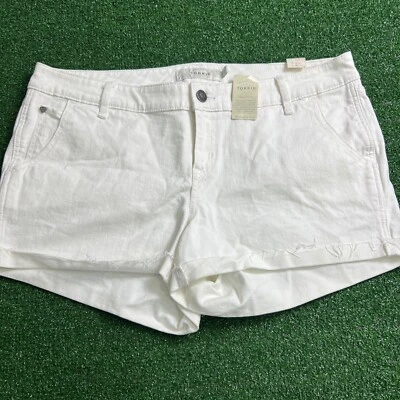 Nuevo con etiquetas Pantalones Cortos Torrid Para Mujer 16 Blanco Denim Elastizados Envejecidos Boho Playa Flecos Foto 1 de 4