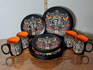 Par de calaveras Spectrum Designz Mary DOD 12 piezas. Juego de vajilla, Blue Sky Clayworks - Imagen 1 de 9