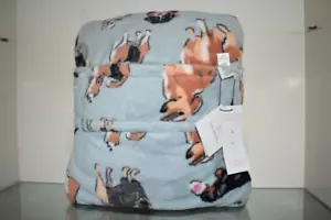Vera Bradley Dog Show Fleece Travel Blanket Pillow W/ Trolley Sleeve 45 X 60 NWT - Picture 1 of 3