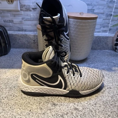 Nike KD Trey 5 VIII White Black Basketball Shoes CK2090-101 - Image 1 of 4