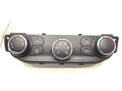 PANNEAU DE COMMANDE DE VENTILATION KIA CEED 97250-A2002 Hatchback 12-18 - Photo 1/4