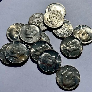1 Lot of (14) coins - 1967 - 1969 Kennedy Half - P or D Mint Marks 40% Silver - Picture 1 of 5