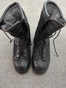 Vibram Kampfstiefel schwarz *lesen* - Bild 1 von 20