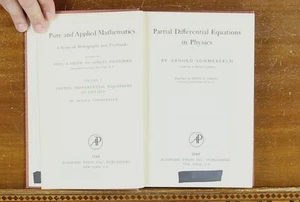 Arnold Sommerfeld Partielle Differentialgleichungen in der Physik 1949 Vorlesungen - Bild 1 von 7