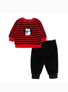 Set pantaloni pinguino nero e rosso Little Me bambino taglia 6 mesi prezzo al pubblico consigliato $34 - Foto 1 di 3