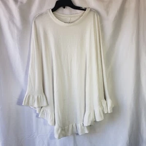 Zenana Womens L/XL Ruffle Hem Poncho Sweater HW-2553 Off White Cream - Picture 1 of 6
