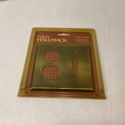 Nuevo en Paquete Vintage Nutone Hallmack Receptáculo Dúplex y Placa de Interruptor Latón Antiguo Foto 1 de 2