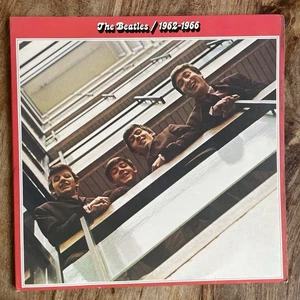 THE BEATLES - 1962-1966   EX/EX DOUBLE VINYL LP / 2ND/ RARE LYRIC PRINTING ERROR - Picture 1 of 17