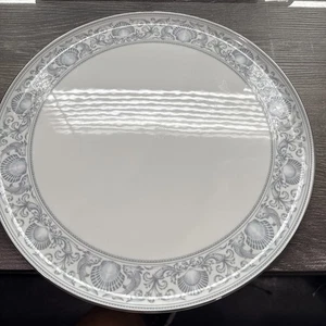 Wedgwood Bone China Serving Plate 12.5 In Diameter - Picture 1 of 2
