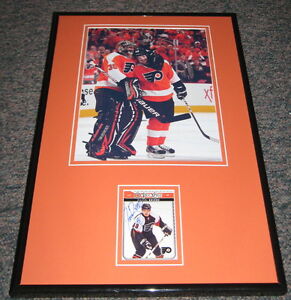 Daniel Briere Signed Framed 11x17 Photo Display Flyers 2012 Playoffs