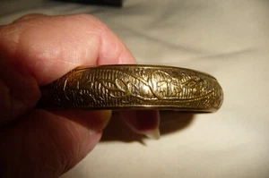#3/3A/1 vtg BRACELET 1/2" W BANGLE GOLD TONE ETCHED - Picture 1 of 5