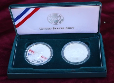 1998 BLACK REVOLUTIONARY WAR PATRIOT CRISPUS ATTUCKS PROOF COIN US MINT SILVER Cover