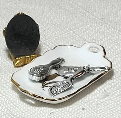 Reutter Porcelain Vanity Tray w/Mirror & Accessories Dollhouse Miniature 1:12 Foto 1 de 3
