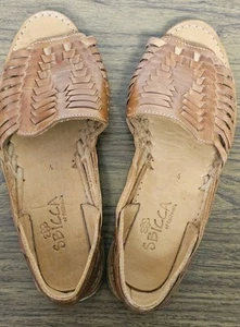 Sbicca Women's Size 9 Brown Leather Slip On Woven Flat Sandals Shoes Pre-owned - Picture 1 of 5