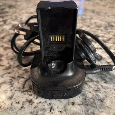 NEW Official Microsoft XBox 360 QUICK CHARGE Kit charger  - Image 1 of 2