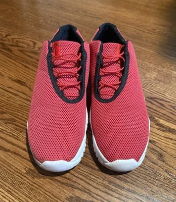 Jordan Future Low Rojo Universitario 3M Reflectante Talla 13 🔴 Foto 1 de 4