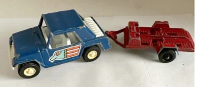 Brinquedo fundido Tootsie Jeep Jeepster 1969 motocicleta scooter reboque caminhão vintage - Imagem 1 de 3