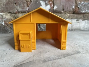 Vintage 1972 Mattel Preschool Motor Putt-Putt Railroad Building Service Station - Picture 1 of 5