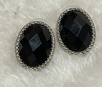 Pendientes Postes De Colección 1928 Negro Facetado Lucita Ovalado Estrás Bisel Tono Plata Foto 1 de 4