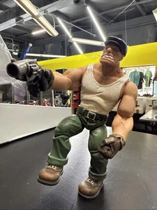 RARO 2005 MEZCO The Goon Figura de Acción Versión Guante con Pistola Buen Estado - Imagen 1 de 10