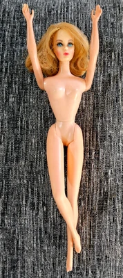 VINTAGE BLONDE MARLO FLIP TWIST N TURN BARBIE ROOTED LASHES JAPAN 1966 - Image 1 of 4