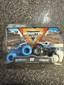MONSTER JAM DOUBLE MEGALODON VS HOOKED, NEU 2024 - Bild 1 von 4