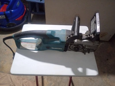 Motosierra eléctrica Makita solo piezas Foto 1 de 3