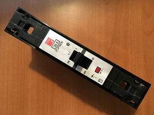 FEDERAL PIONEER CIRCUIT BREAKER FFJP16030 MOLDED CASE - Picture 1 of 3