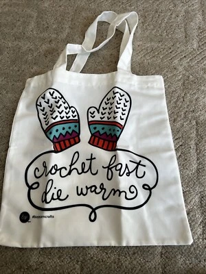 Bolso de Mano Boye de Lona Estampado ~ 13.5" x 13.75" ~ Crochet First Die Cálido Nuevo Foto 1 de 4
