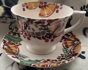 Emma Bridgewater Acebo Corona Grande Desayuno Taza de Té y Platillo Navidad Naranja - Imagen 1 de 11