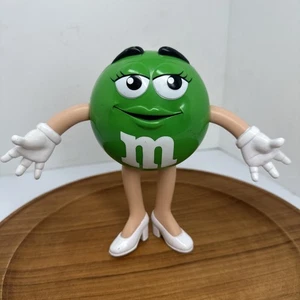 M&M Mars SEXY Figura Caramella Femmina Verde 6” Gomma Plastica TACCHI ALTI - Foto 1 di 21