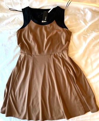 Vestido Bloque Color Negro y Tostado por George Talla 20- Nuevo con etiquetas Foto 1 de 3