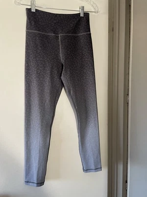 Leggings femininas ZYIA 6-8 cinza leopardo ombre elástico cintura alta calças de ioga 1396 - Imagem 1 de 4