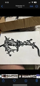 Halloween Mask - Picture 1 of 1