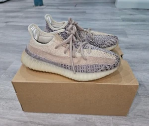 Size 4.5 - adidas Yeezy Boost 350 V2 Ash Pearl - Picture 1 of 8