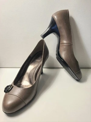 SOFFT Dos Tonos Cuero Taupe Superior Medio Tacones Hebilla Acento Mujer Talla 8.5 Foto 1 de 4