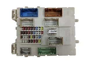 Caja de fusibles unidad de control BSI central eléctrica VOLVO V40 II 31394964 - Imagen 1 de 4