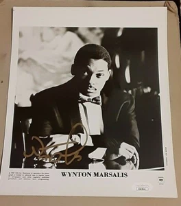 WYNTON MARSALIS JAZZ TRUMPETER SIGNED HANDSIGNIERT 1987 PROMO 8X10 FOTO JSA/COA - Bild 1 von 3