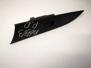 bp4k66370  Power window control (Window Regulator-Window Switch)  UK1435804-66 - Picture 1 of 6