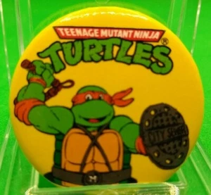 1.5" Vintage Teenage Mutant Ninja Turtles Michelangelo Pin Badge Mirage TMNT - Picture 1 of 2