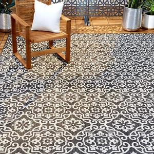 Transitional Geometric Indoor/Outdoor Area Rug, Black/Grey, 7'9"X10'2" - Picture 1 of 12