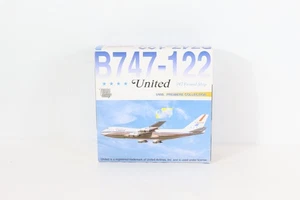 Dragon Wings 55129 1:400 Scale United Airlines Boeing 747-122 "N4735U" - Picture 1 of 6