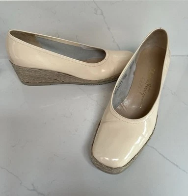 SALVATORE FERRAGAMO Alpargatas Cuña Cuero Marfil Zapatos de salón EE. UU. 8 1/2 B Foto 1 de 4