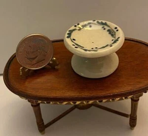 Cerámica artesanal en miniatura para casa de muñecas - plato decorativo para pastel - Imagen 1 de 2