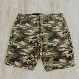 Volcom Camouflage Chino Shorts Size 32 Mens Outdoor Casual Pockets - Picture 1 of 8